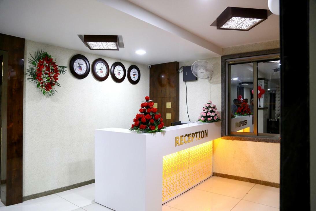Hotel Shahi Darbar Navsari Екстер'єр фото
